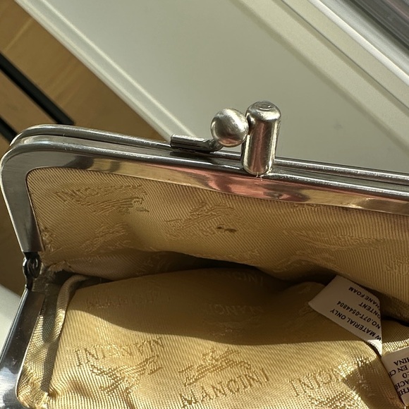 Vintage Kisslock Coin Purse Red Genuine Leather SO AUTHENTICALLY VINTAGE. - Picture 8 of 9